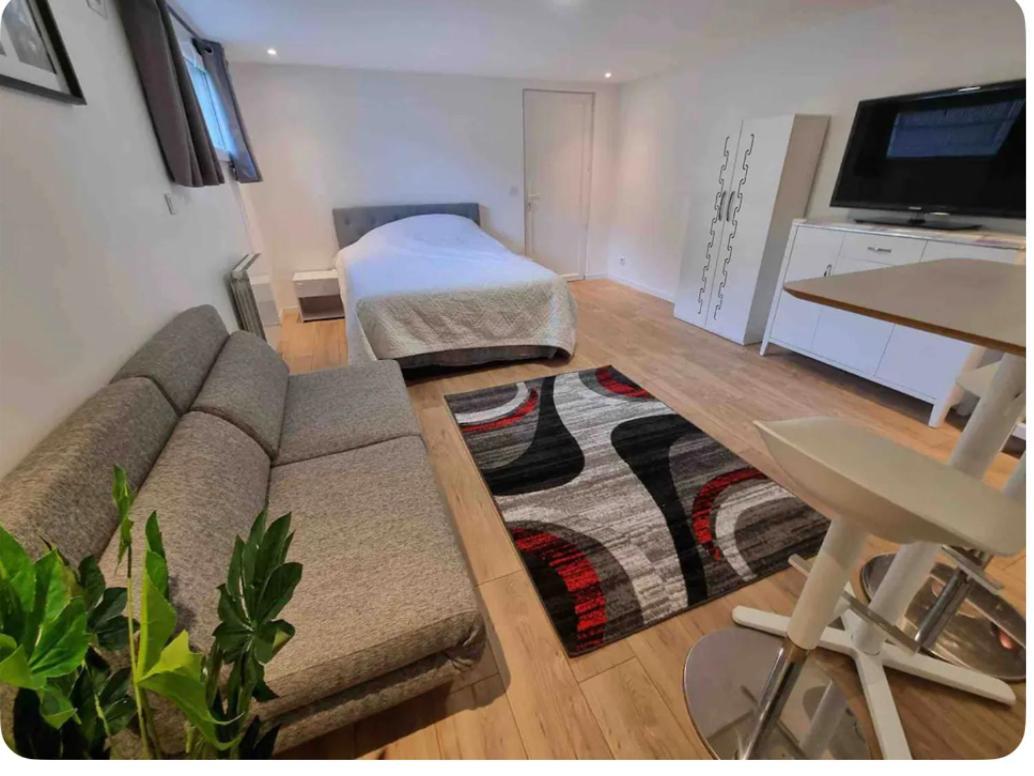Studio Proche Gare Et Versailles 4 Min A Pied Train Vers Paris Marly-le-Roi Zewnętrze zdjęcie